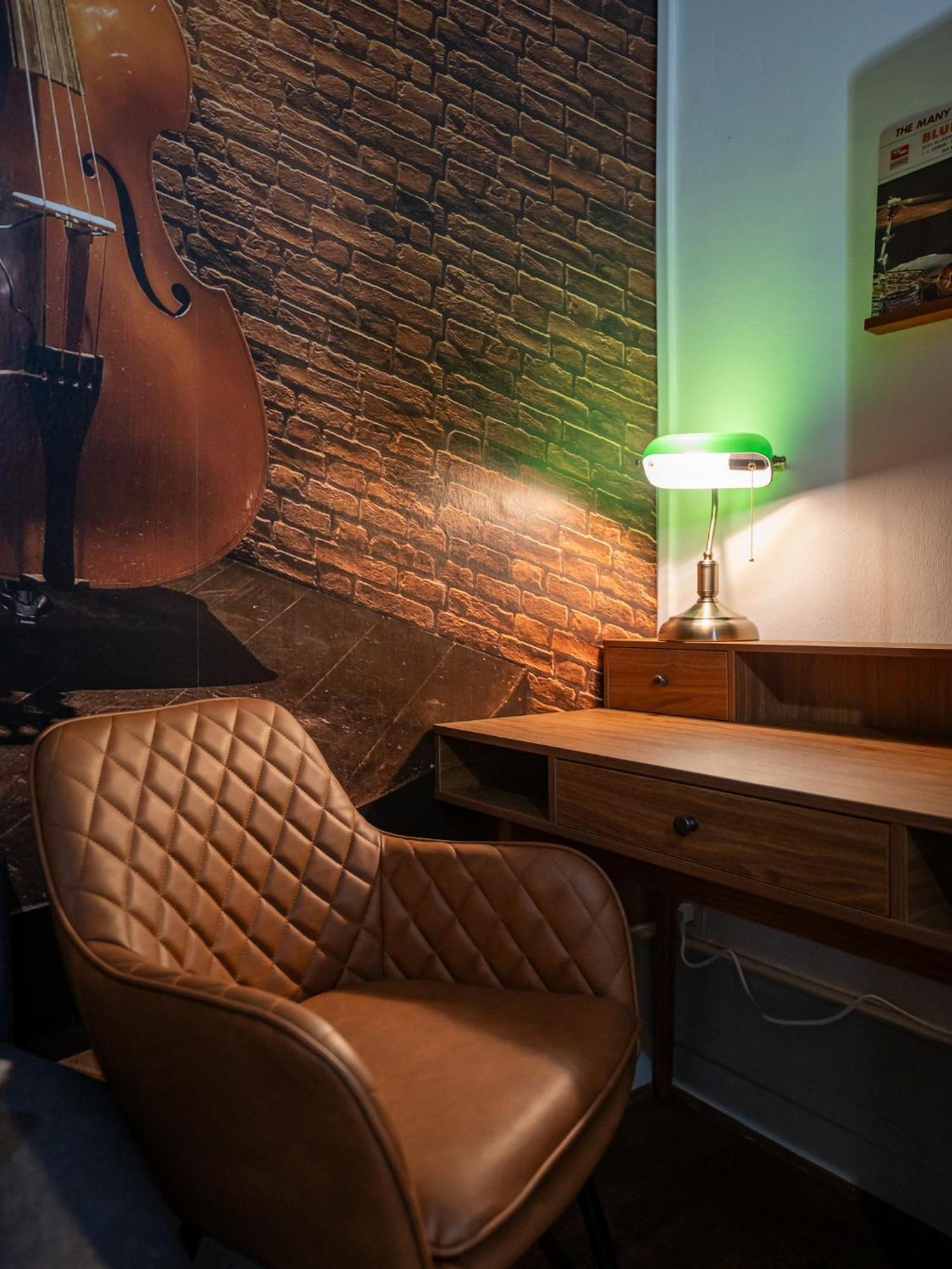 Le Petit Gentleman - Vienna Authentica Apartment Vienne  Luaran gambar